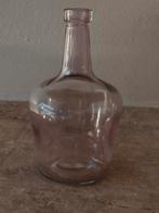 Klein bloemenvaasje van roze gekleurd glas., Huis en Inrichting, Woonaccessoires | Vazen, Ophalen of Verzenden, Overige kleuren