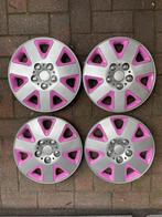 Degelijke 13 inch wieldoppen Roze-Zilver € 35,-, Auto diversen, Wieldoppen, Ophalen of Verzenden, Zo goed als nieuw