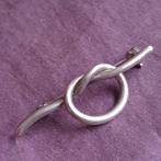 Oude Verzilverde Broche KNOOP, Verzenden, Gebruikt, Zilver, Overige materialen