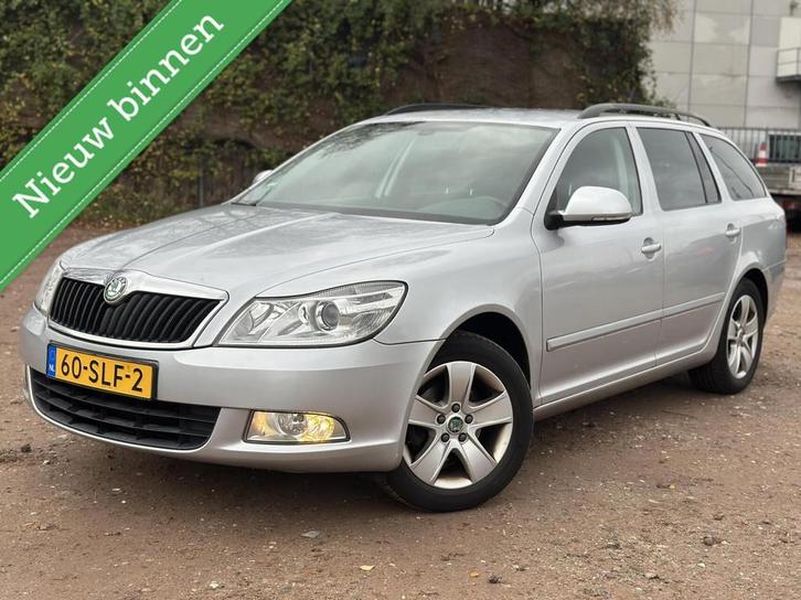 Skoda Octavia Combi 1.2 TSI Ambition AIRCO CRUISE PSENS NAVI, Auto's, Skoda, Bedrijf, Te koop, Octavia, ABS, Airbags, Airconditioning