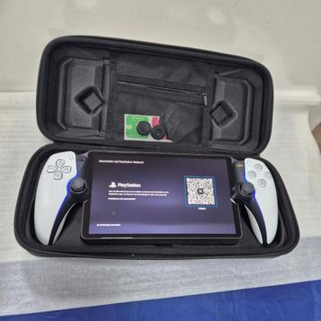 Sony Playstation 5 Portable Nieuwstaat met opbergcase beschikbaar voor biedingen