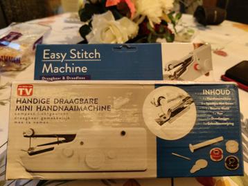Hand naaimachine beschikbaar voor biedingen