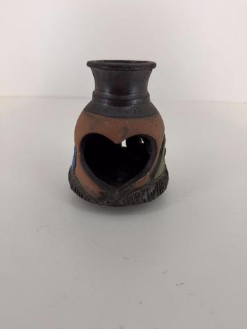 klein aardewerken wax-/oliebranderhuisje beschikbaar voor biedingen