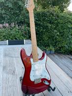 Fender Stratocaster 1998 Kersrood Incl. Koffer, Ophalen of Verzenden, Zo goed als nieuw, Solid body, Fender