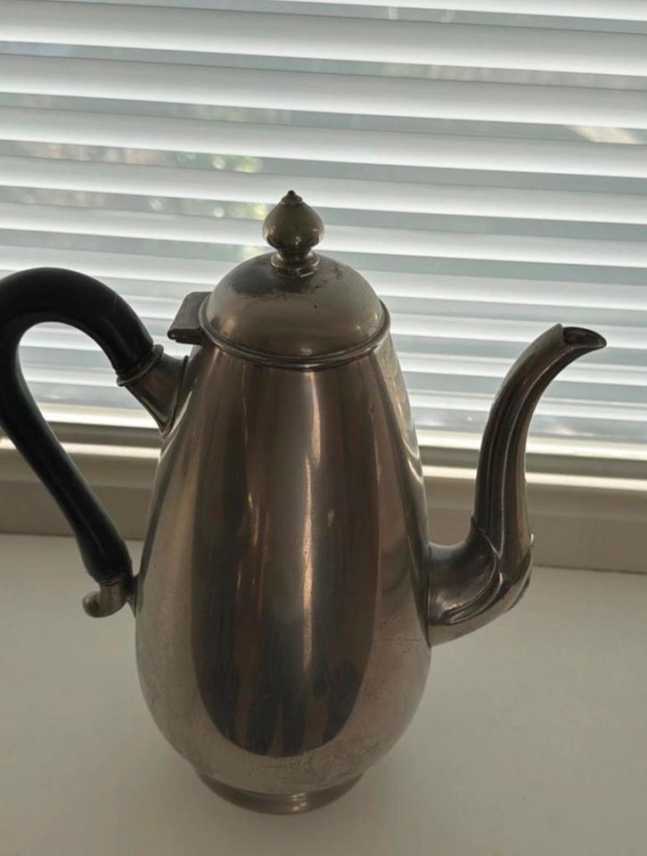 Vintage Tinnen Koffiepot met Zwarte Handgreep, Antiek en Kunst, Antiek | Tin, Ophalen of Verzenden