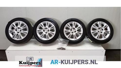 Sportvelgenset + banden van een Opel Corsa (Corsa D 07-), Auto-onderdelen, Banden en Velgen, Personenwagen, Gebruikt