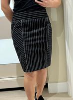 Rocco Barocco rok - Zwart met krijtstreep - maat 38, Kleding | Dames, Verzenden, Zwart, Zo goed als nieuw, Knielengte