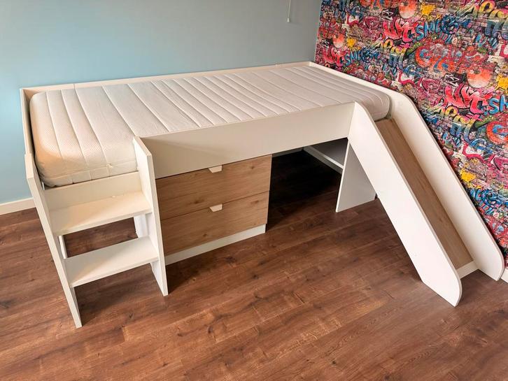 1-persoonsbed met glijbaan, Kinderen en Baby's, Kinderkamer | Bedden, Gebruikt, Ophalen