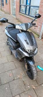 Elektrische scooter - 1 jaar oud, Fietsen en Brommers, Scooters | Vespa, Ophalen of Verzenden, Gebruikt