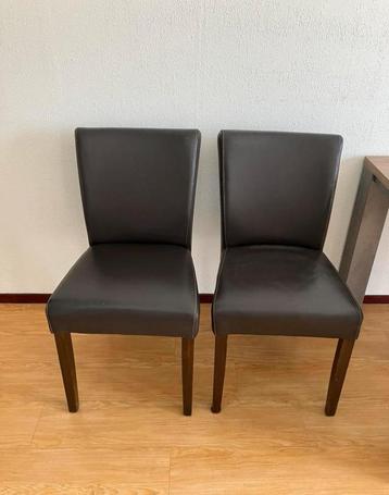 4 bruine leren kwaliteit stoelen + gratis eettafel beschikbaar voor biedingen