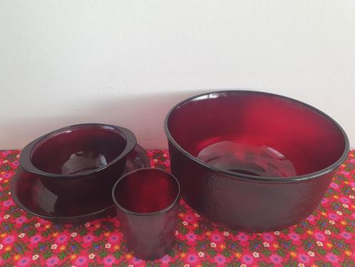 Arcoroc Sierra serviesdelen robijnrood retro vintage, Huis en Inrichting, Keuken | Servies, Gebruikt, Overige typen, Overige stijlen