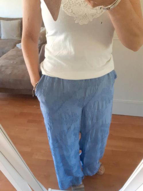 Prachtige zomerse broek maat M, Kleding | Dames, Broeken en Pantalons, Zo goed als nieuw, Maat 38/40 (M), Blauw, Lang, Ophalen of Verzenden