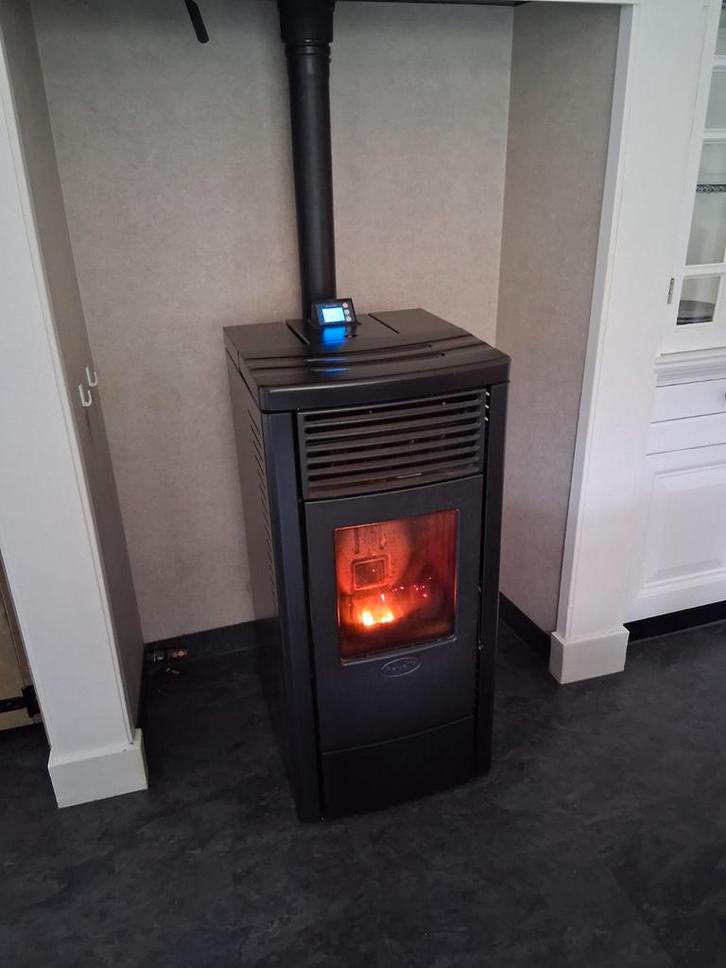 Nordic Fire Rossi 70 Pelletkachel, Huis en Inrichting, Kachels, Gebruikt, Vrijstaand, Pelletkachel, Overige brandstoffen, Ophalen