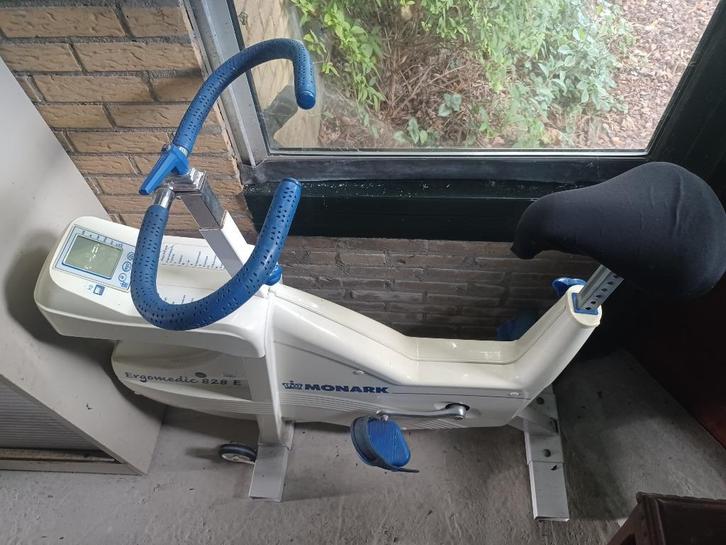 sportschool conditie trainer, Ergomedic 828 E Monark, Sport en Fitness, Fitnessapparatuur, Gebruikt, Krachtstation, Benen, Buik