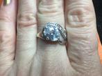vintage ring in 925 zilver met zirkonen 18mm, Met edelsteen, Ophalen of Verzenden, Zo goed als nieuw, 17 tot 18