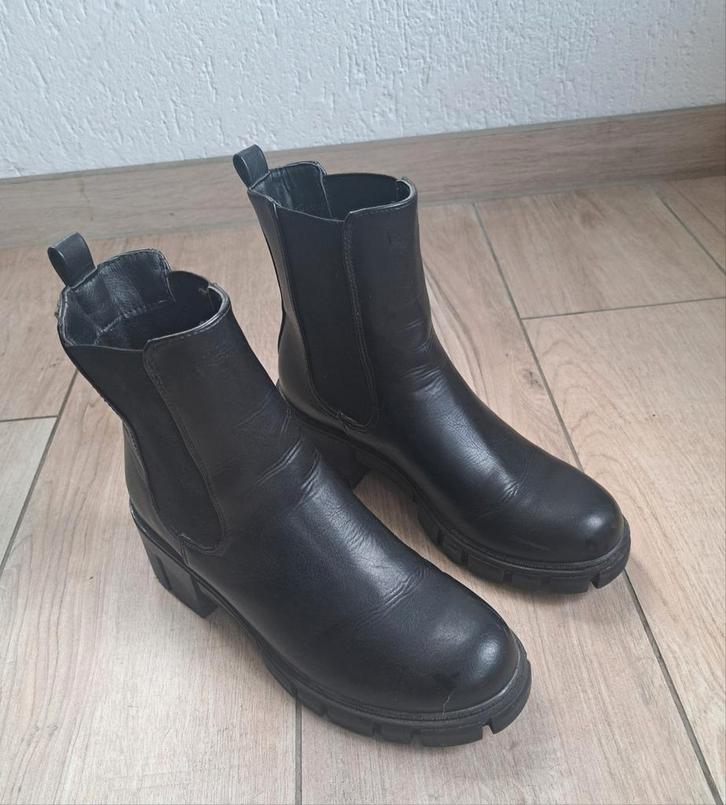 Zwarte korte laars schoenen,  maat 37, Kleding | Dames, Schoenen, Zo goed als nieuw, Zwart, Ophalen of Verzenden