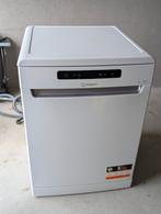 Indesit vaatwasser vrijstaand in hele goede staat, Witgoed en Apparatuur, Vaatwasmachines, Ophalen, Zo goed als nieuw, 85 tot 90 cm