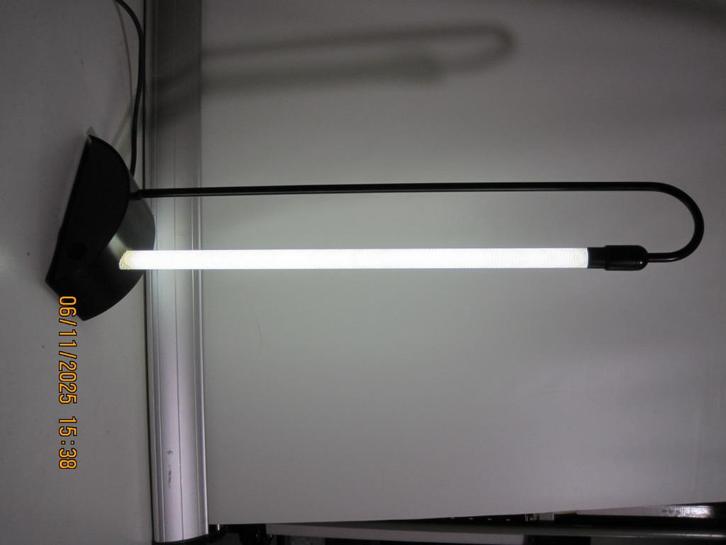 flexion cees kranen memphis tafellamp wandlamp 66 cm (362), Huis en Inrichting, Lampen | Tafellampen, Gebruikt, 50 tot 75 cm, Kunststof