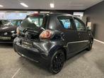 Toyota Aygo 1.0-12V Facelift| Airco| 5Drs|Historie aanwzg!, Auto's, Voorwielaandrijving, Stof, Gebruikt, Zwart