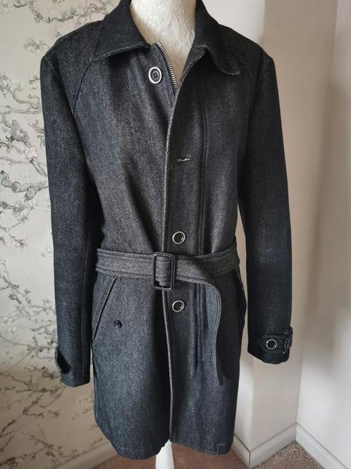 Nette herenjas van Arsenal Uomo Met leuke details Maat 50, Kleding | Dames, Jassen | Winter, Zo goed als nieuw, Maat 46/48 (XL) of groter