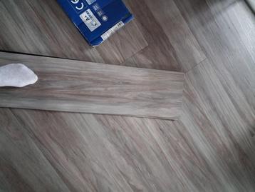 +7m2 mFlor pvc plak  beschikbaar voor biedingen