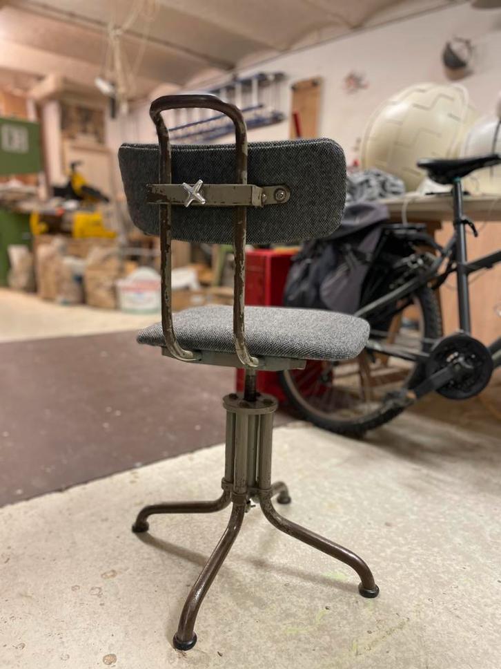 Gispen (refurbished), Huis en Inrichting, Bureaustoelen, Zo goed als nieuw, Bureaustoel, Grijs, Ergonomisch, Ophalen