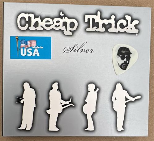 CHEAP TRICK, Silver, 2 cd Live + plectrum Rick Nielsen, Cd's en Dvd's, Cd's | Rock, Zo goed als nieuw, Poprock, Verzenden