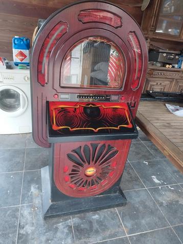 Retro Jukebox - Royale Sound beschikbaar voor biedingen