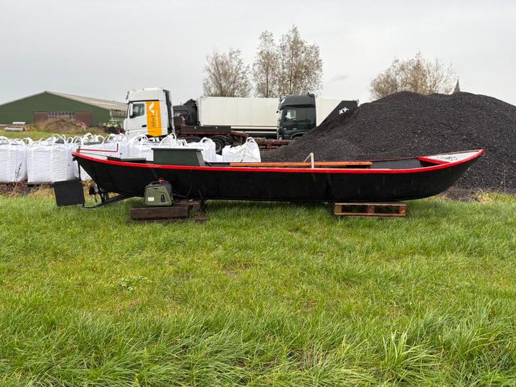 Tuindersvlet / schuit, Watersport en Boten, Sloepen, Zo goed als nieuw, 10 tot 30 pk, 6 meter of meer, Binnenboordmotor, Benzine