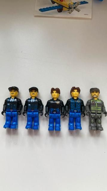 Lego poppentjes / figuren. beschikbaar voor biedingen