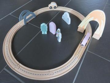 Houten trein set, 20 delig basisset, voor jonge kinderen. beschikbaar voor biedingen