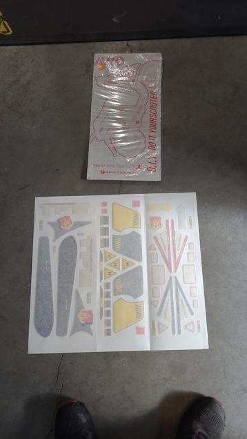 Stickerset Piaggio Typhoon X  Orgineel Type: ''AVIO'' beschikbaar voor biedingen