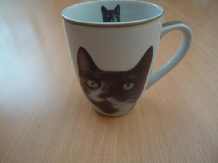 Franciens katten mok, 2009. Francien van Westering, Huis en Inrichting, Keuken | Servies, Zo goed als nieuw, Kop(pen) en/of Schotel(s)