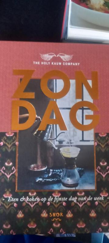 Zondag Kookboek - The Holy Kauw Company beschikbaar voor biedingen