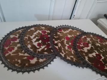 Vintage fluwelen kleedjes met goud brokaat p/st 2 euro beschikbaar voor biedingen