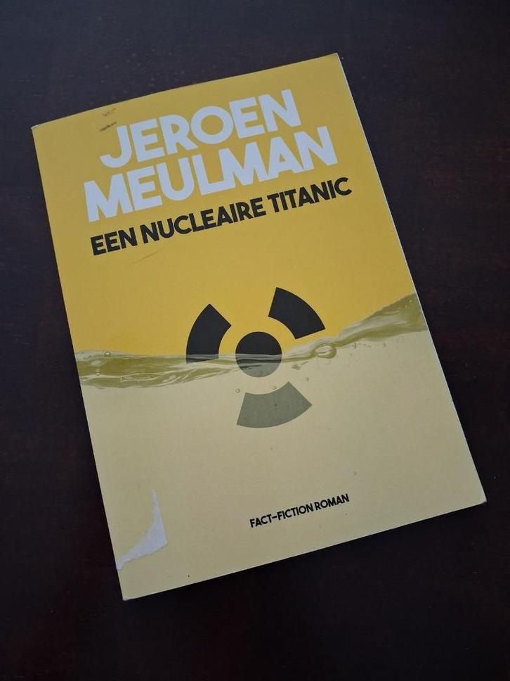 Jeroen Meulman - nucleaire titanic, Boeken, Science fiction, Zo goed als nieuw, Ophalen of Verzenden
