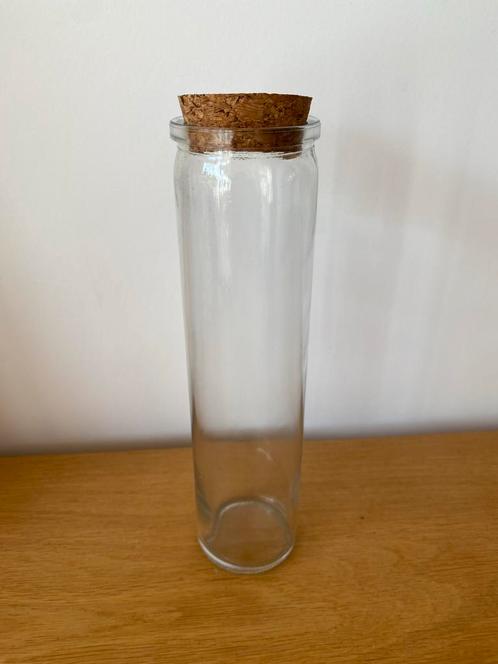 Glazen vaas met kurken deksel, Huis en Inrichting, Woonaccessoires | Vazen, Zo goed als nieuw, Overige kleuren, Minder dan 50 cm
