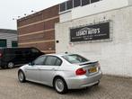 BMW 3-serie 318i 2005 - RIJDT & SCHAKELT GOED - AIRCO - CRUI, Auto's, BMW, Zwart, 4 cilinders, 129 pk, Bedrijf