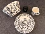 Iittala Taika Servies Zwart/Wit, Huis en Inrichting, Ophalen, Keramiek, Zo goed als nieuw, Effen