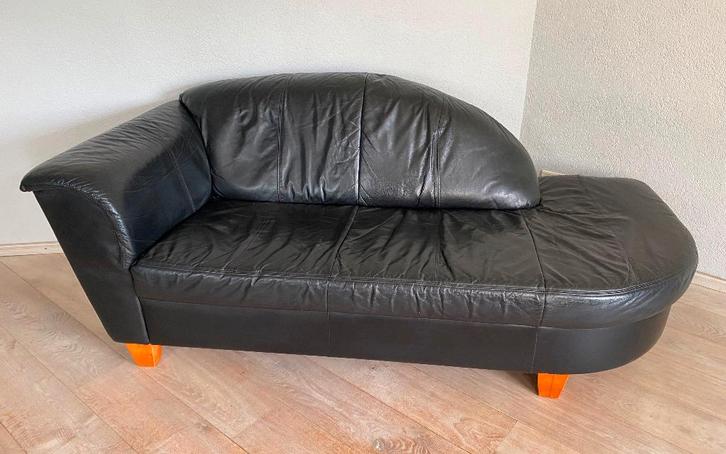 Gratis ophalen: Loungebank / Bank - Zwart Leer, Huis en Inrichting, Banken | Sofa's en Chaises Longues, Gebruikt, Driepersoons