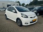 Toyota Aygo 1.0-12V Dynamic Navigator Airco 5Drs, Voorwielaandrijving, Euro 5, Gebruikt, 4 stoelen