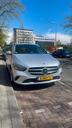 Mercedes-Benz B-Klasse B180 136PK 7G-DCT 2020 Grijs, Auto's, 65 €/maand, 136 pk, 4 cilinders, 700 kg