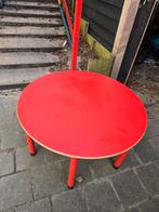Stevige houten rode tafel kdv kwaliteit, Ophalen of Verzenden, Gebruikt, Tafel(s)
