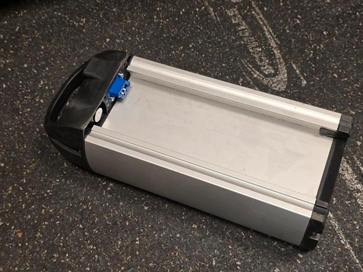 Van Raam Cube Heavy Cleantron 36V 22,6Ah Incl. Testrapport, Audio, Tv en Foto, Accu's en Batterijen, Gebruikt, Ophalen of Verzenden