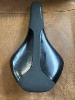 Fizik R1 regular zadel racefiets Carbon, Niet ingevuld, Niet ingevuld, Ophalen of Verzenden, Zo goed als nieuw