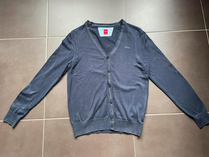Chique donkerblauw vest maat L merk S Oliver goede staat, Kleding | Heren, Truien en Vesten, Zo goed als nieuw, Maat 52/54 (L)