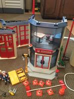 Playmobil brandweer kazerne en wagens, Ophalen of Verzenden, Zo goed als nieuw
