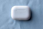 Apple AirPods Pro: met klein defect, Gebruikt, Cupertino USA, Apple, In gehoorgang (in-ear)