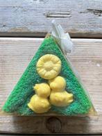 3 x klein geel zeepje. Een bloem en 2 kleine eendjes. NIEUW., Ophalen, Nieuw, Geel, Overige typen