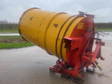 Stroblazer beschikbaar voor biedingen